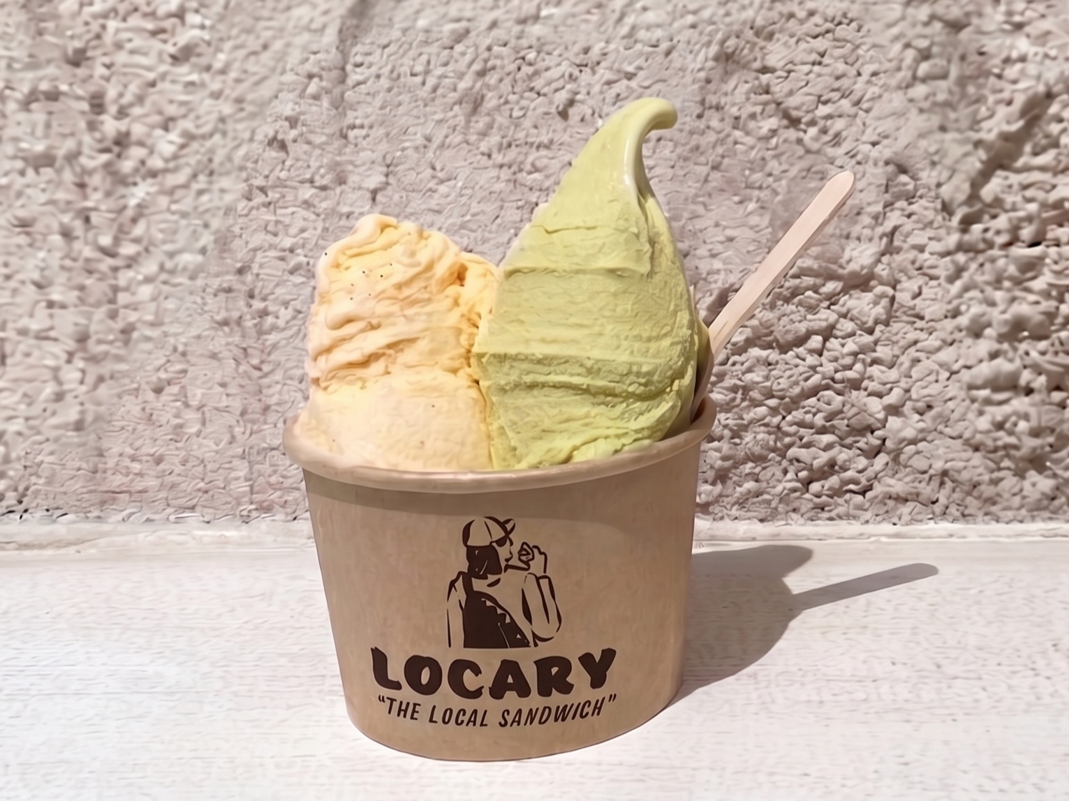 LOCARYジェラートの画像